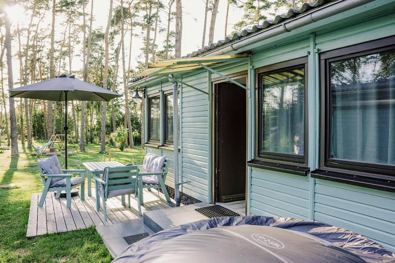 Ferienhäuser Insel Usedom Waldhaus 2 mit Whirlpool - Direkt am Achterwasser in Lütow, Usedomer Norden