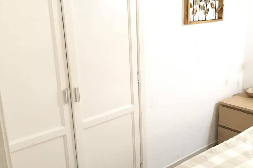 Entire apartment, Holiday Apartment, Beautiful one bedroom apartment, near to all amenities in Puerto del Carmen, Tías