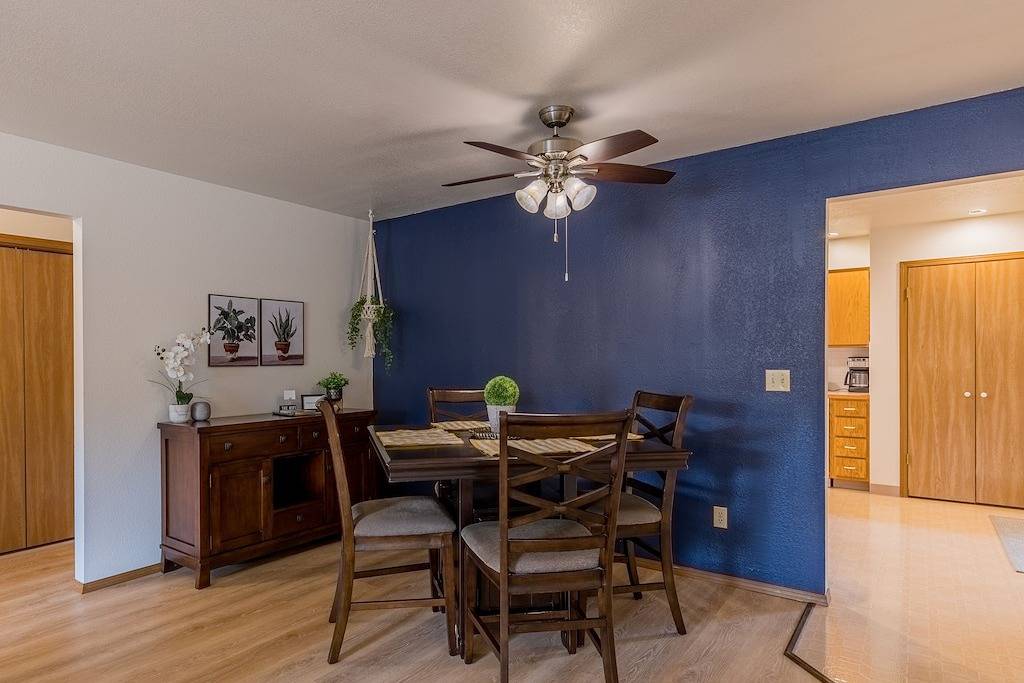 Cozy modern 2Br w/ workspace near Main St in Montrose, Black Canyon Nationalpark