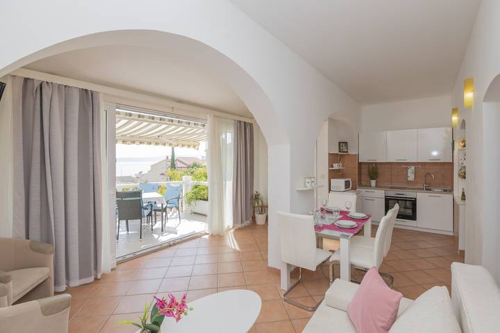 Apartament wakacyjny dla 4 osób, z Balkon/ taras w Baška Voda
