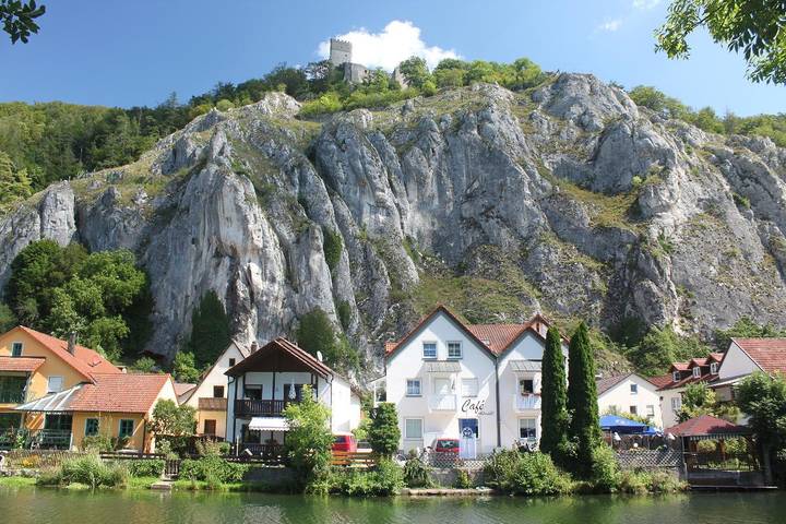 Ferienwohnung für 9 Personen, mit Balkon und Balkon/Terrasse im Altmühltal
