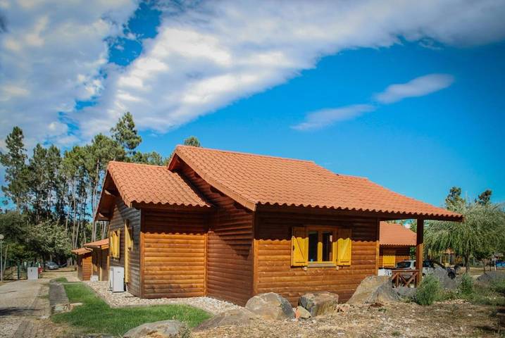 Casa de férias para 3 pessoas, com Varanda e Terraço e ainda Jardim and Vista em Município de Oleiros
