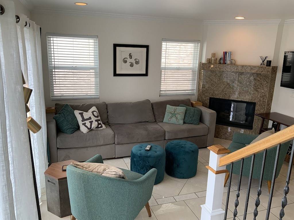 Fantastic Beach Location! in Hermosa Beach, Los Angeles County