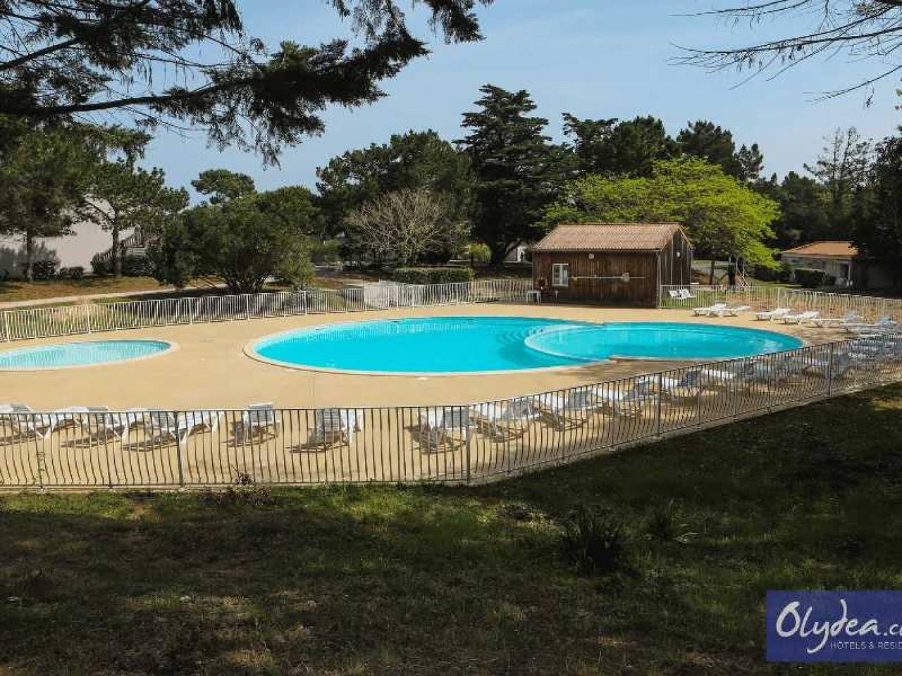 Appartement entier, Appartement 3 étoiles - Piscine - ccbbcgg in Saint-Georges-d'Oléron, Côte de Beauté