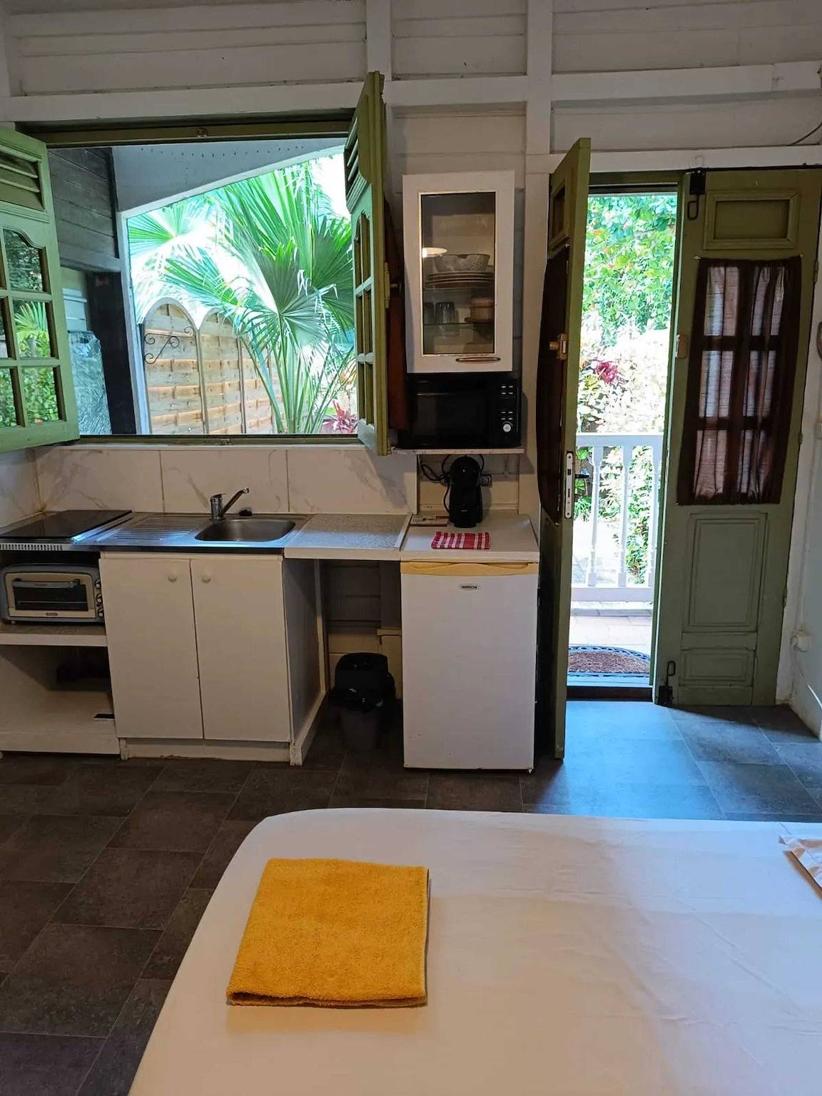 Estudio entero, Estudio confortable en Schoelcher - 16 m² - Jardín privado in Schoelcher, Martinica