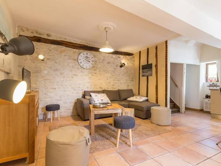 Apartamento entero, Dúplex renovado junto al Loira, aparcamiento gratis in La Charité-sur-Loire, Valle del Loira