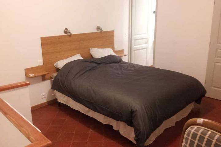 Location de vacances pour 3 personnes, avec terrasse et jardin à Le Tholonet - 3