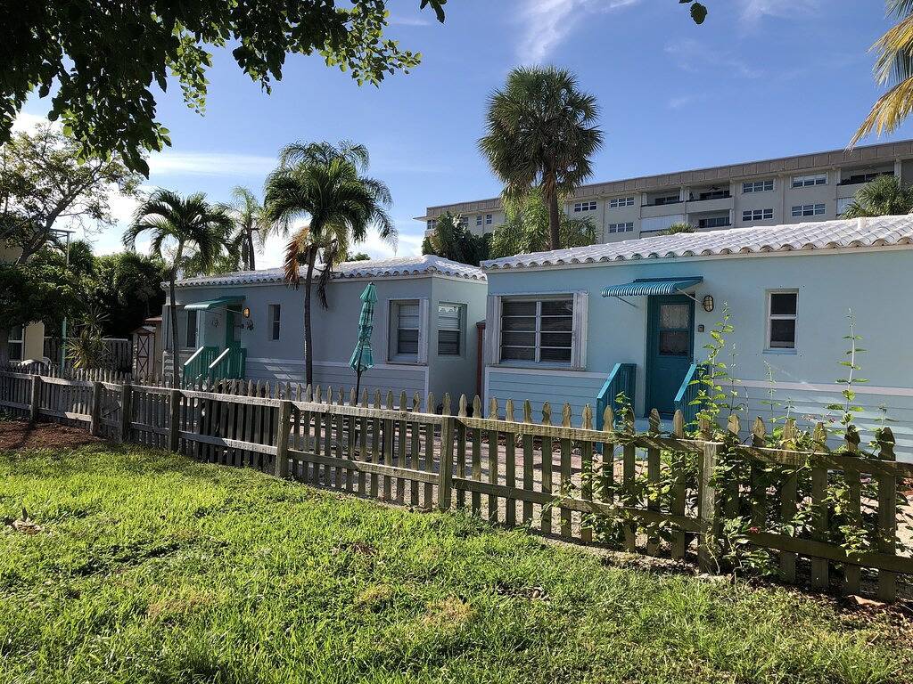 Ganze Wohnung, Nur wenige Schritte zum Strand! Zieh deine Schuhe aus, entspann dich, du bist am Strand Bungalow in Pompano Beach, Broward County