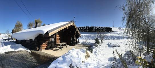 Gîte pour 6 personnes, avec jardin à La Pesse
