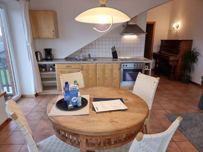 Ferienwohnung für 2 Personen, mit Balkon und Terrasse sowie Garten in Großefehn - 2