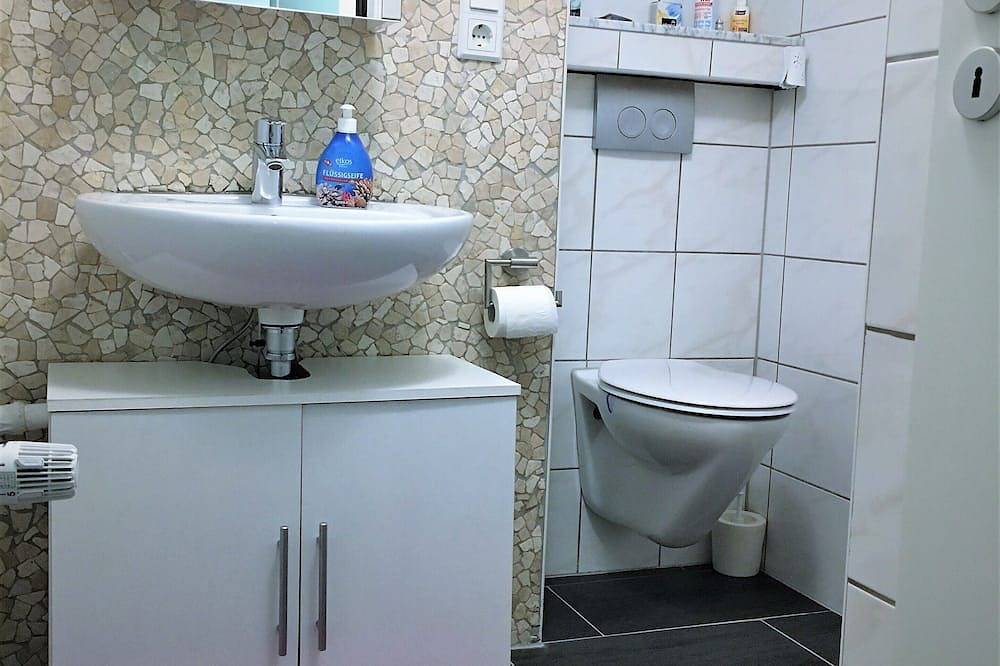 Ganze Wohnung, Apartment in grüner Umgebung in Allensbach, Untersee