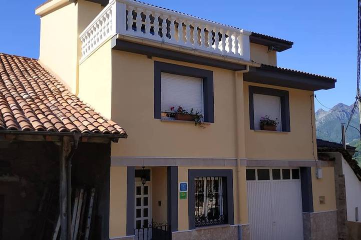 Apartamento para 4 personas, con balcón en Oseja de Sajambre