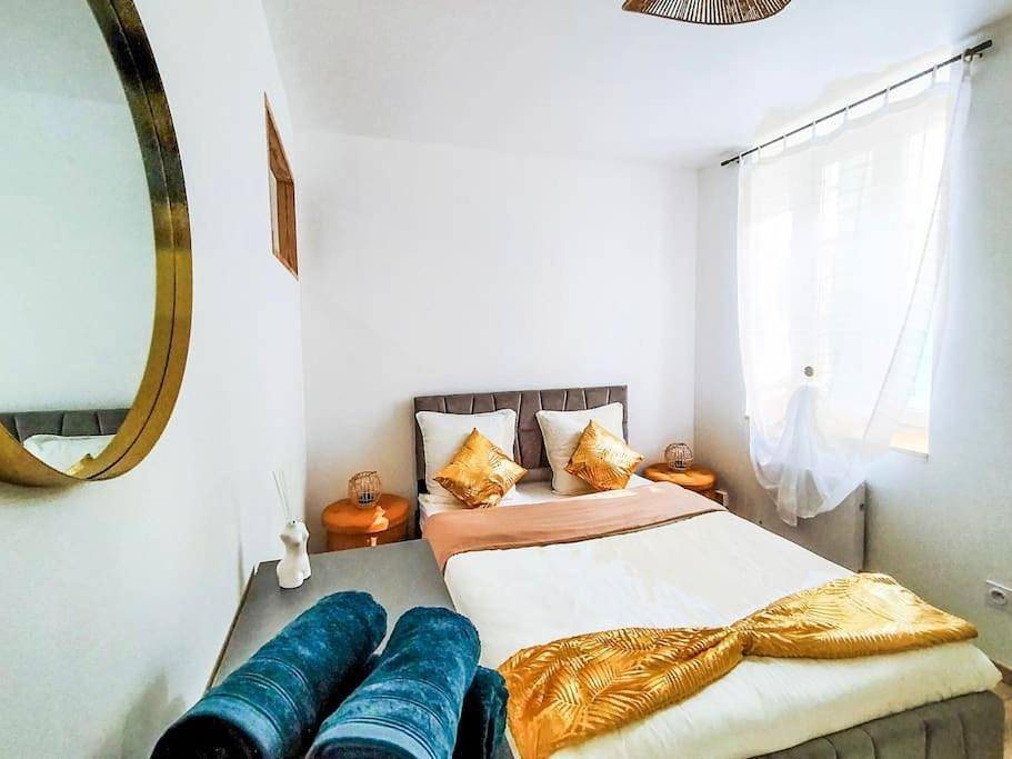 Appartement entier, One-Bedroom Apartment in Romans-sur-Isère, Région de Valence