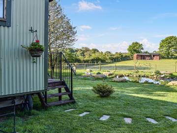 Glamping for 2 People in Isle of Anglesey, North-Wales, Photo 2