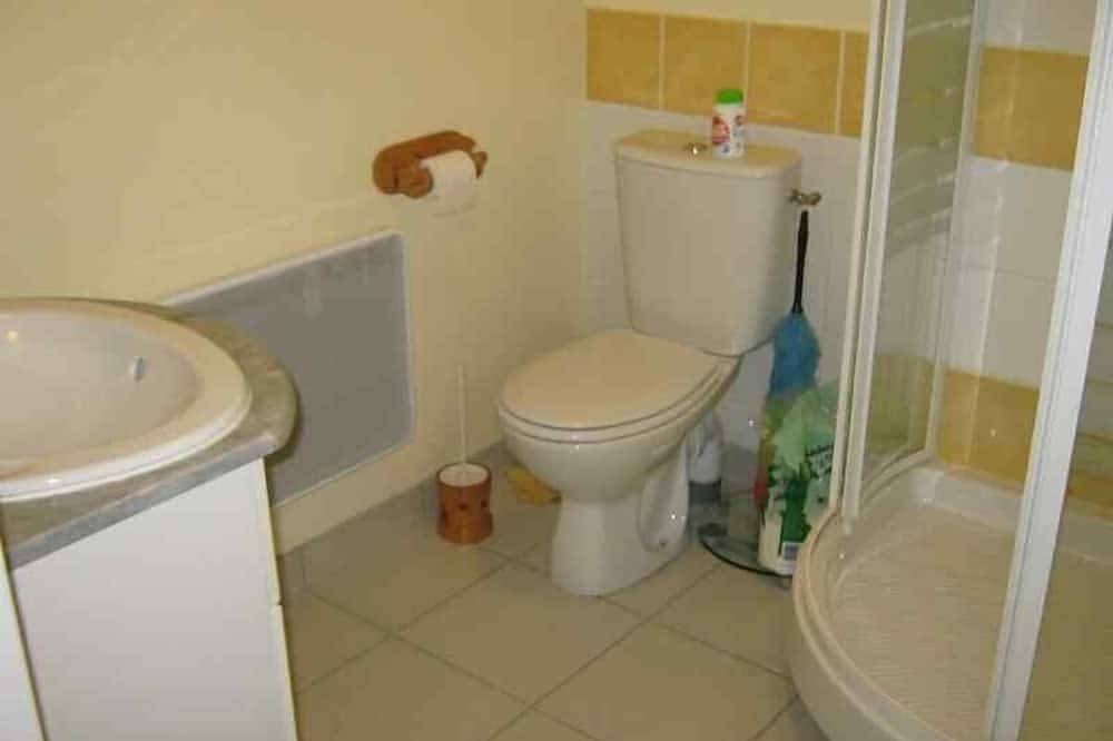 House Port Des Barques in Port-des-Barques, Rochefort region