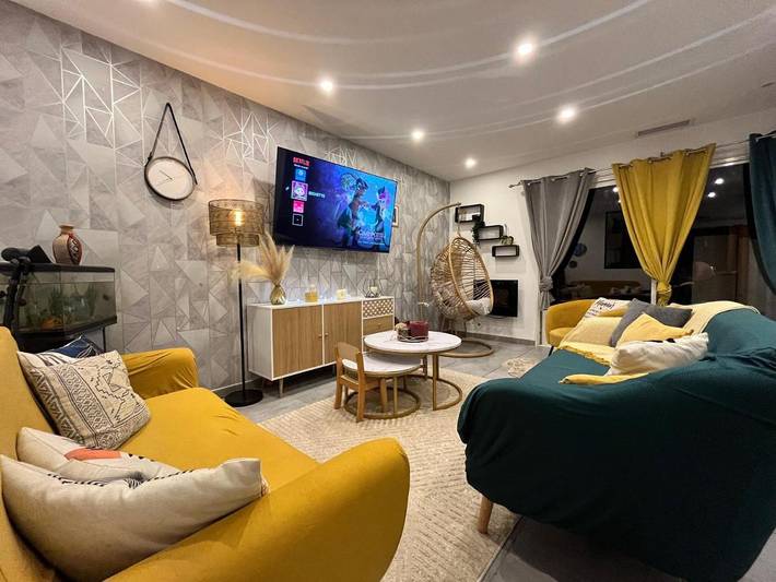 Location de vacances pour 7 personnes, avec piscine et terrasse ainsi que jardin et jacuzzi à Cournonterral - 4