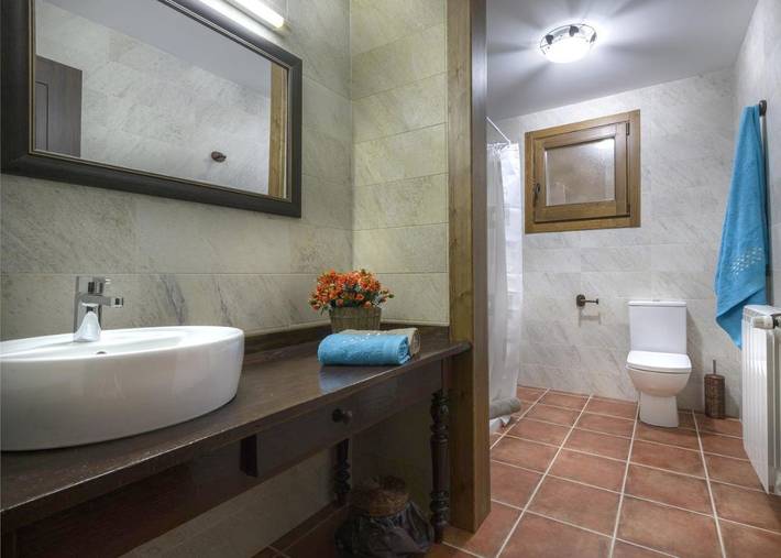 Casa rural para 10 personas, con balcón y vistas, Se admiten mascotas en La Jacetania - 2