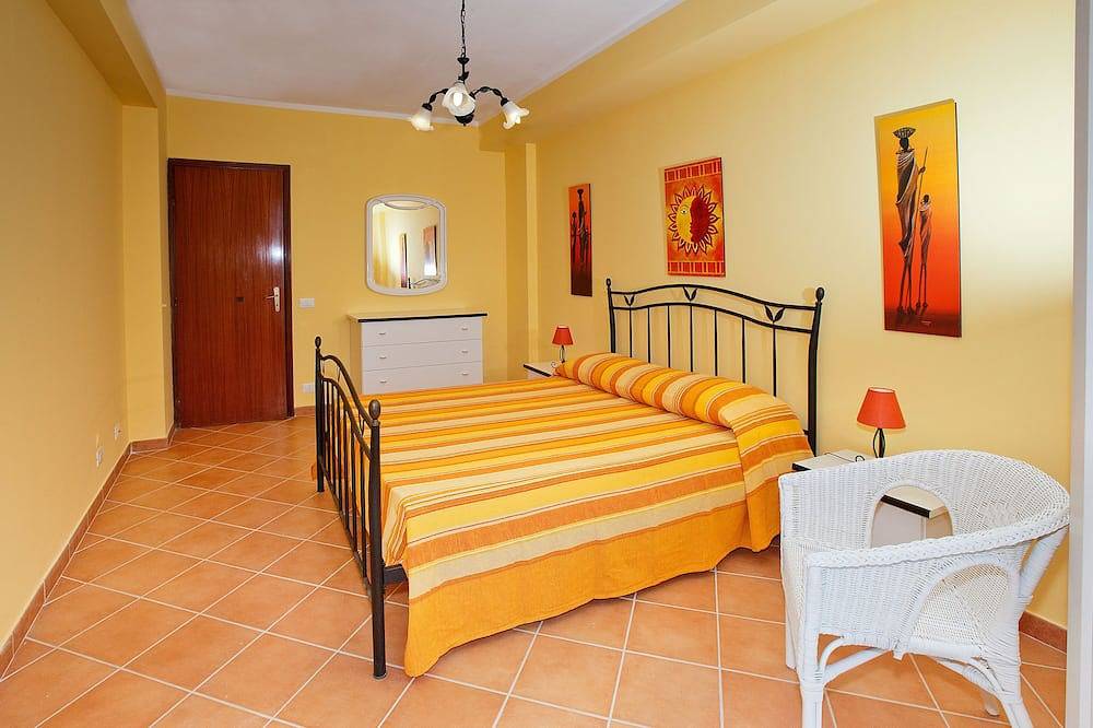 Appartement entier, Appartement Neptuno sur la mer, Letojanni in Letojanni, Province de Messina