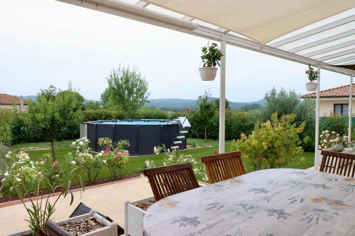 Location de vacances pour 7 personnes, avec vue ainsi que jardin et piscine à Saint-Gervais - 3
