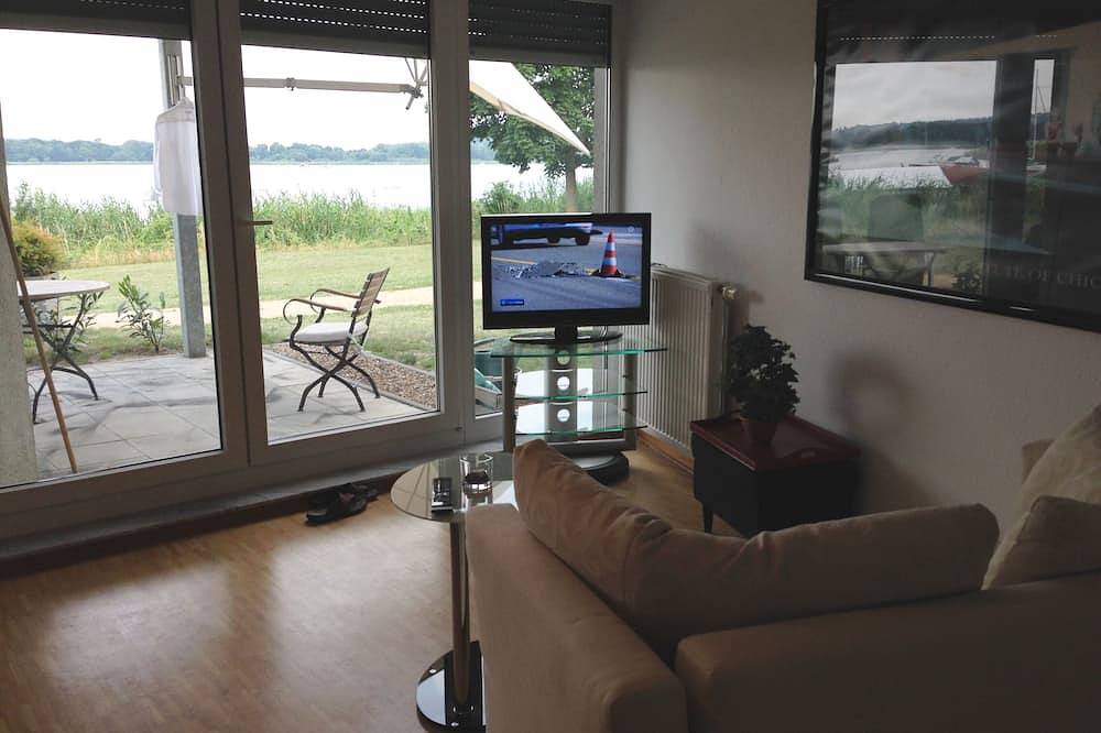 Ganze Wohnung, Direkt an der Havel. Entspannung und Ruhe pur in zentraler Lage von Werder. in Glindower See, Werder