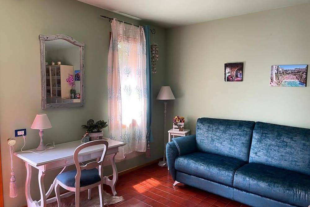 Ganze Wohnung, Apartment in Residence in Stresa Borromeo Islands view, private garden and Park in Stresa, Comune di Stresa