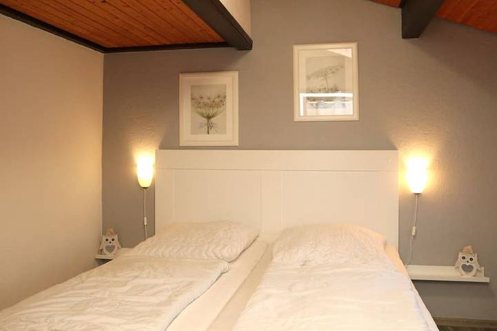 Ganze Wohnung, Ferienhaus, 44 qm 2 Schlafzimmer, Wohn/-Essbereich, max. 4 Personen in Meschede, Hochsauerlandkreis