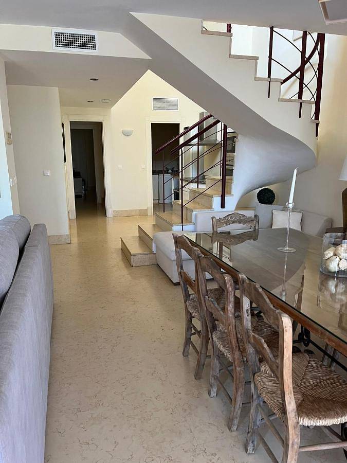 Apartamento inteiro, Three-Bedroom Apartment with Marina View in Sotogrande, San Roque