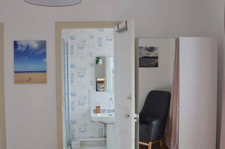 Appartement entier, Charmant appartement Dinard centre ville à deux pas de la plage 4/6 personnes in Dinard, Région de Saint-Malo