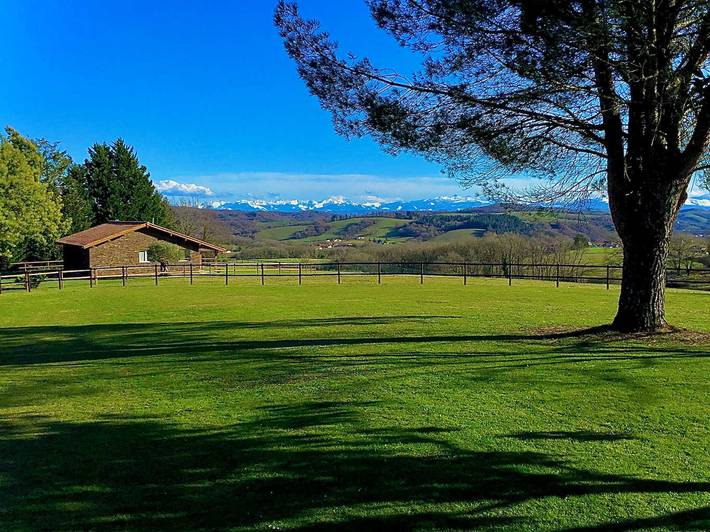 Gîte pour 4 personnes, avec Terrasse et Jardin