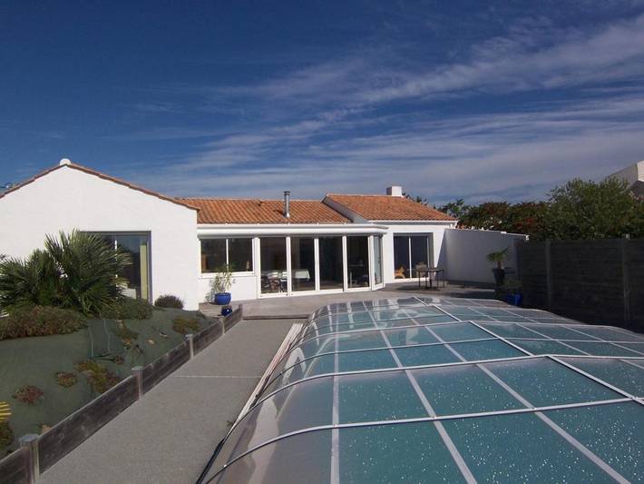 Location de vacances pour 5 personnes, avec terrasse et piscine à L'Île-d'Olonne