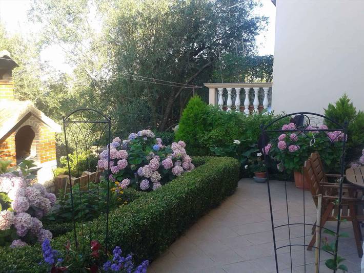 Ganze Ferienwohnung, Ferienwohnung mit Terrasse und Grill in Poljana, Insel Ugljan