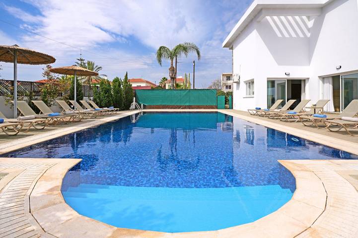 Ferienhaus für 16 Personen, mit Garten und Balkon sowie Pool in Südzypern - 3