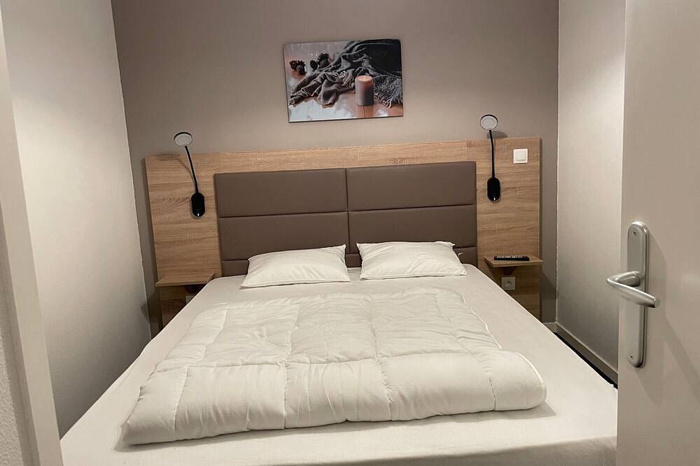 Ganze Wohnung, Gourette - Studio 6/8 Pers mit Pool und Haustiere erlaubt in Gourette, Eaux-Bonnes