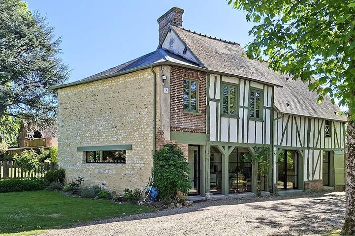 Location de vacances pour 19 personnes à La Croix-Saint-Leufroy