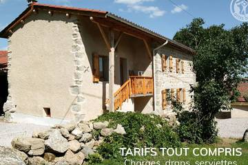 Gîte pour 2 personnes, avec jardin à Saint-Julien-la-Vêtre