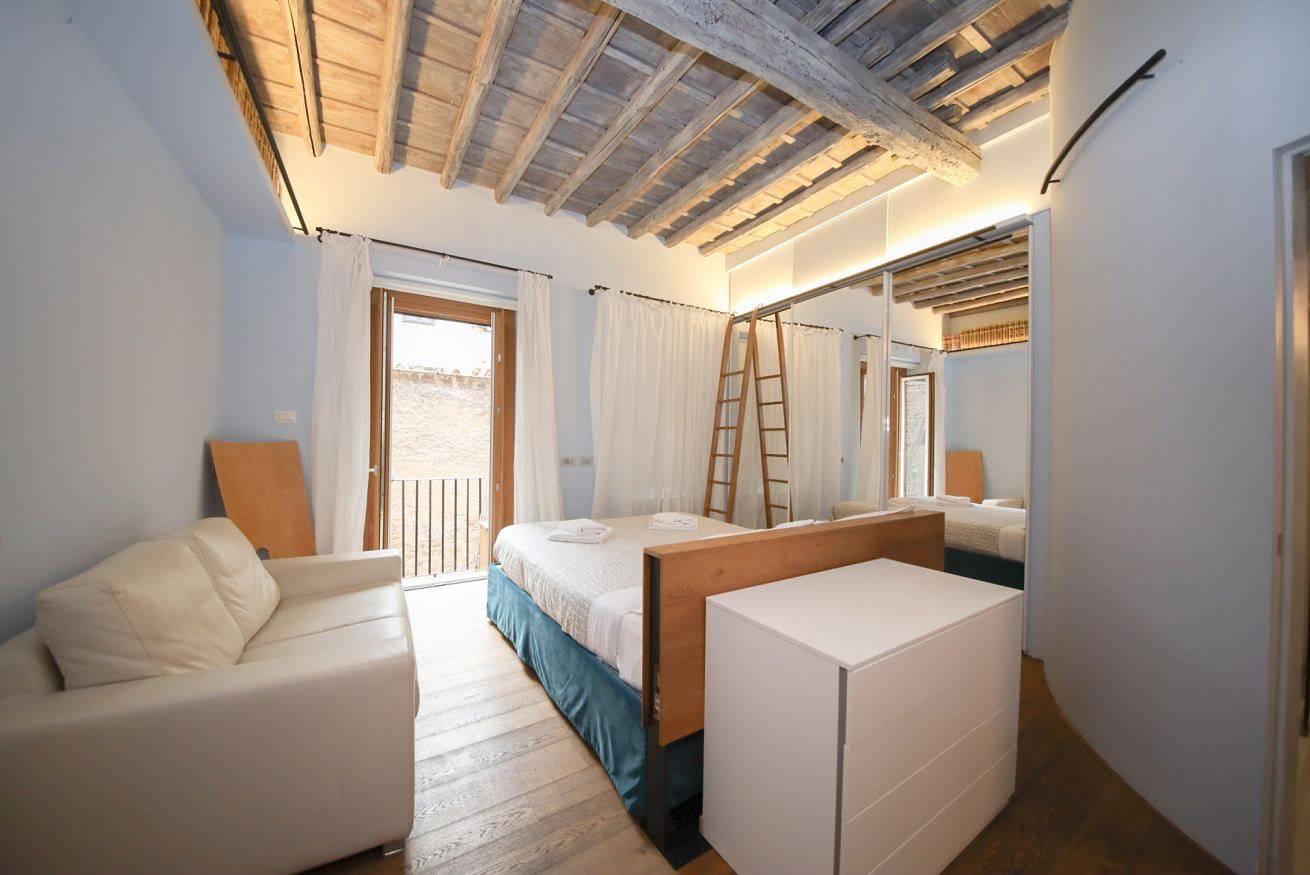 Entire apartment, Canova Home in Rome City Center, Rome