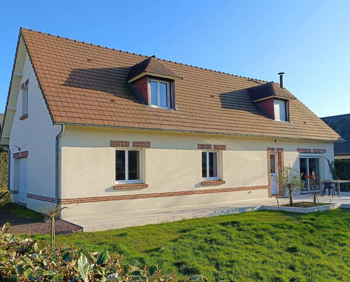 Maison Optiku Cormeilles in Cormeilles, Région de Bernay
