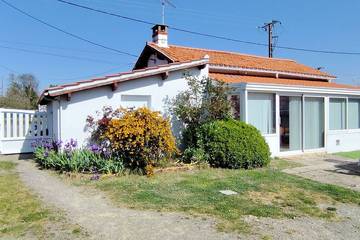 Gîte pour 2 personnes, avec jardin à Commequiers