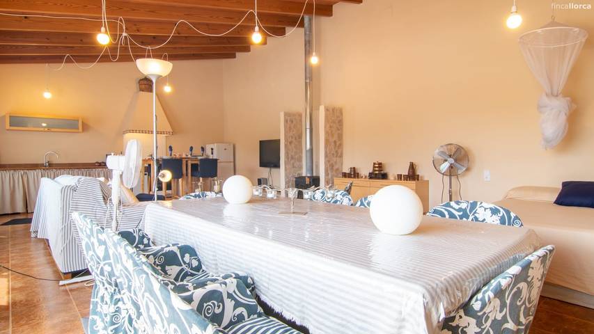 Country House 'Mafedo' with Private Pool, Wi-Fi and Air Conditioning in Lloseta, Majorca Center