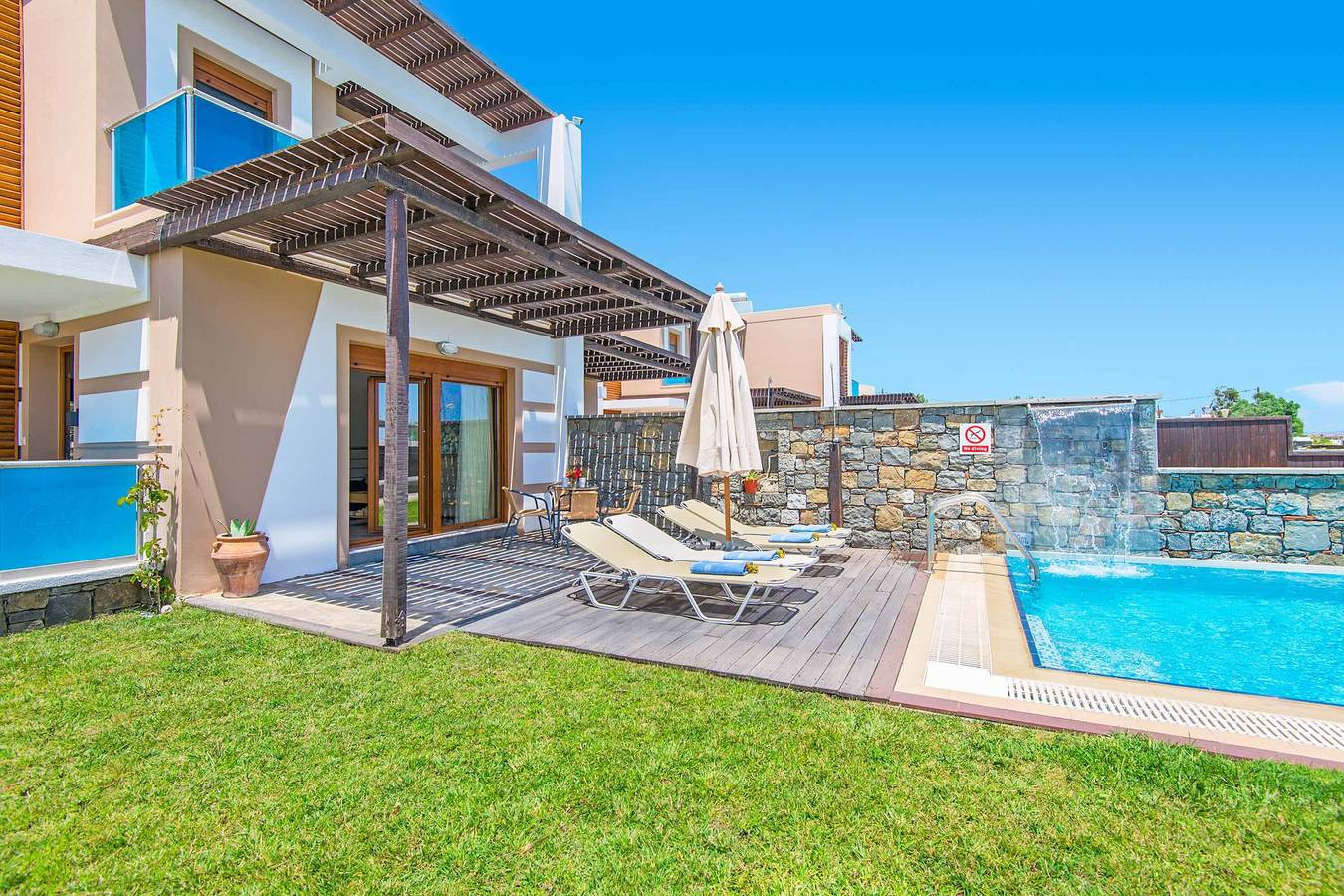 Villa per 4 persone con balcone in Spiaggia di Kiotari, Kiotari