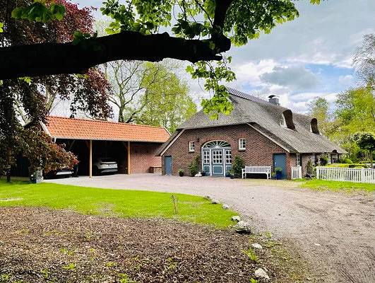 Ferienhaus für 9 Personen, mit Garten und Sauna, kinderfreundlich in Jade