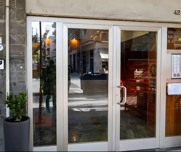 'Salandra' Room with Wi-Fi and Air Conditioning in Bari, Bari Province
