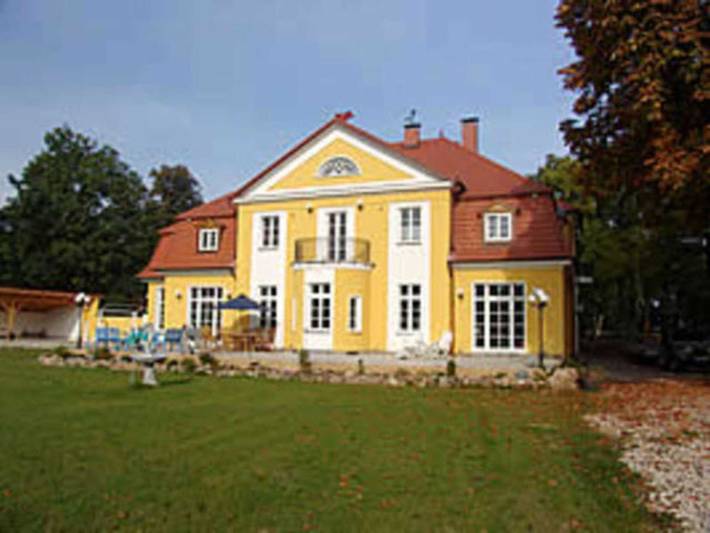 Ferienwohnung für 4 Personen, mit Terrasse und Garten in Garz/Rügen