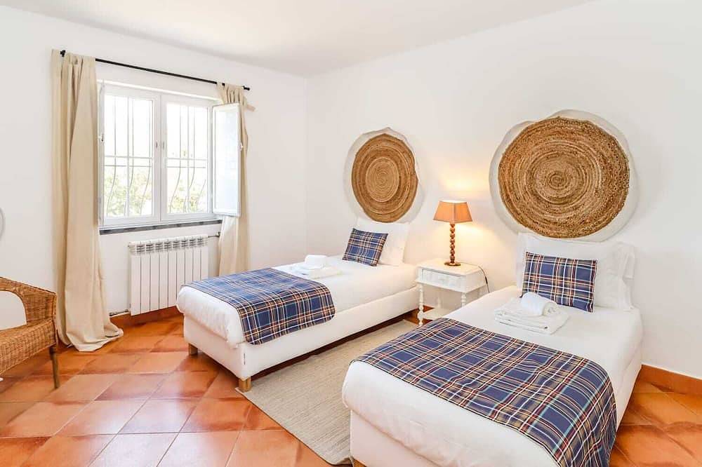 Monte da Vista Alegre, Tipico Monte Alentejano, 15 min de Elvas - Piscina - T6 in São Brás e São Lourenço, Elvas