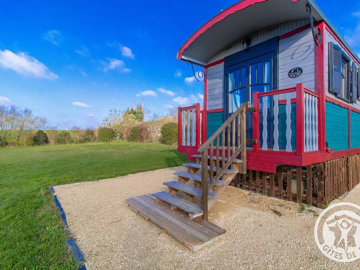 Gîte pour 4 personnes, avec piscine et terrasse dans Lys-Haut-Layon - 2