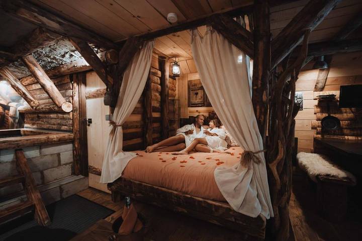 Maison d’hôte pour 2 personnes, avec sauna et terrasse ainsi que jardin et jacuzzi