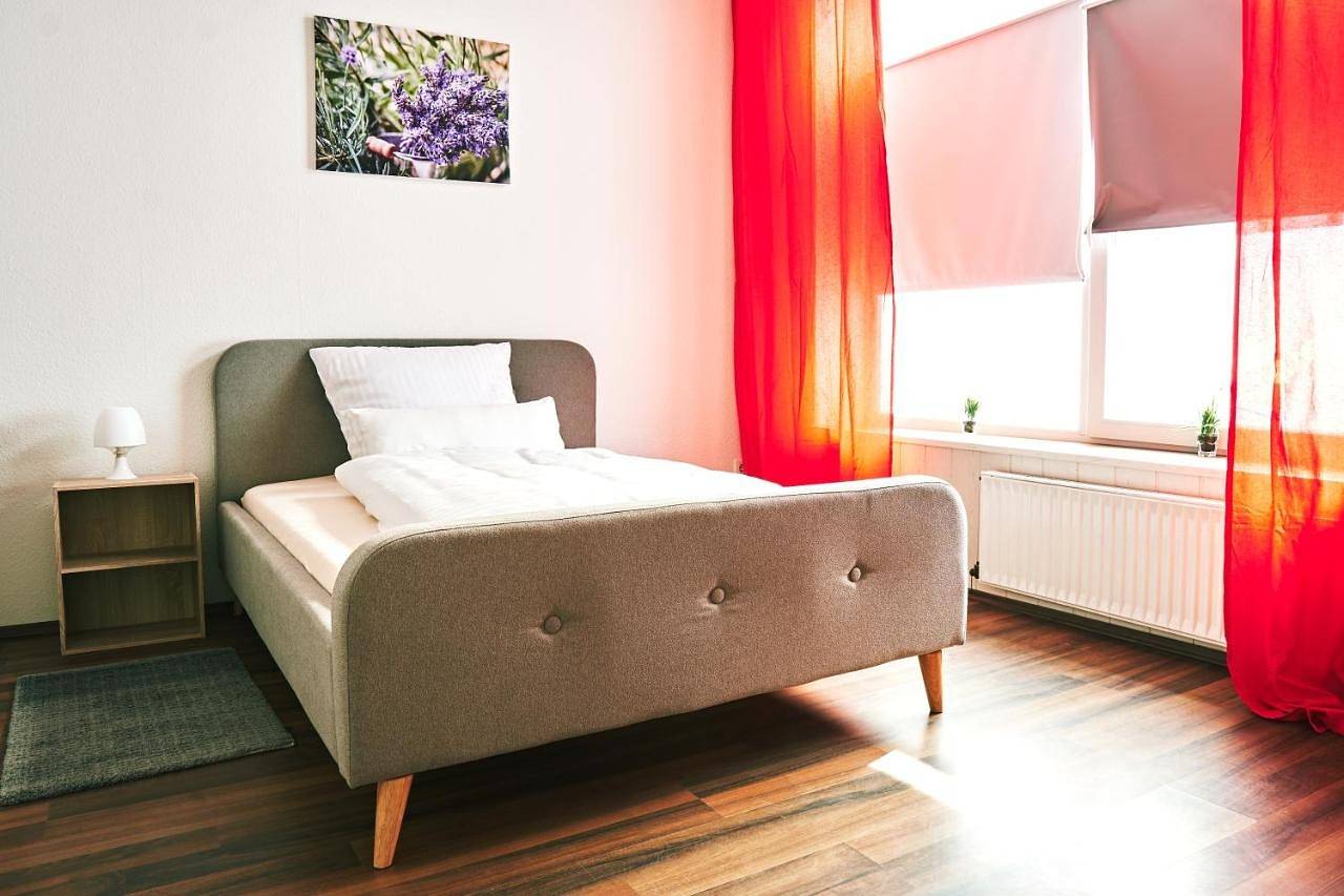 Triple Room with Shared Bathroom in Burglesum, Bremen
