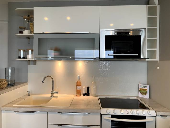 Entire apartment, New O'Bassin Apartment with Sea View, Private Terrace, and Wi-Fi in Arcachon, Arcachon region