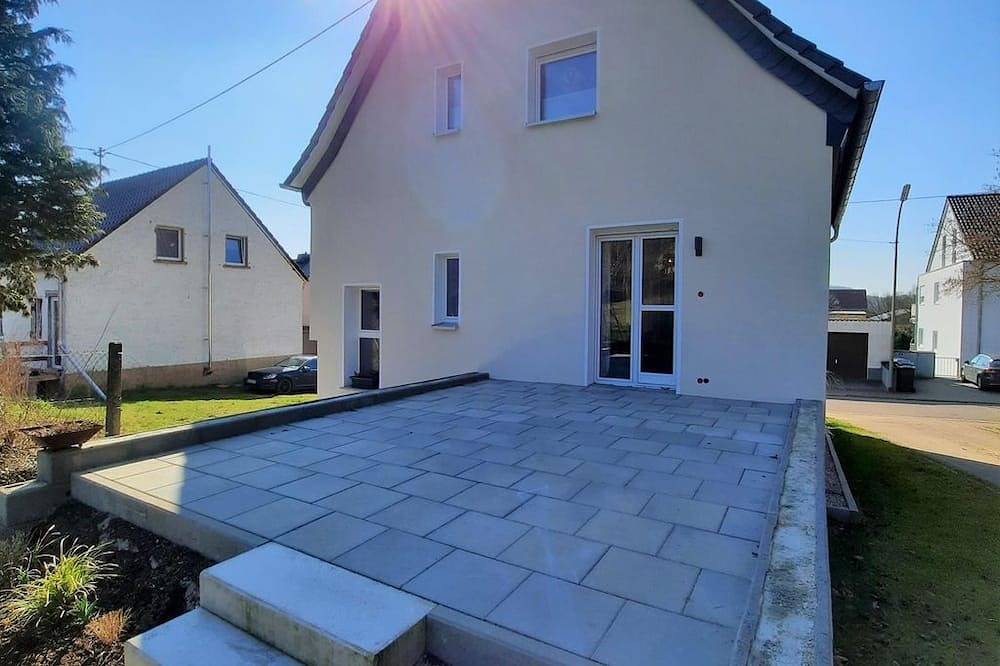 Ganze Wohnung, Ferienhaus - Am Reihersberg - Ferienhaus Am Reihersberg in Beckingen, Saargau