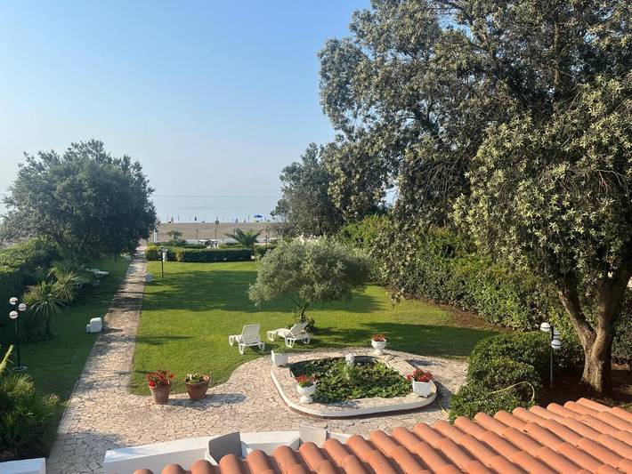 Casa vacanza per 10 persone, con Balcone e Terrazza nonché Giardino e Panorama a Porto Badino